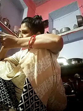 Snapshot of Bhavya_Bhan chatting on November 2025 01:27:01 AM Bhavya Bhan online show from November 2025 01:27:01 AM