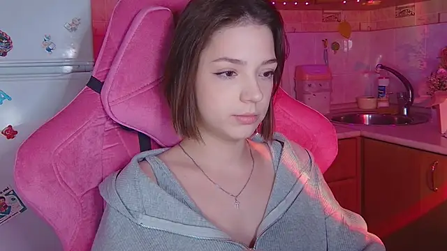 PamBeesly online show from April 2026 07:07:02 PM