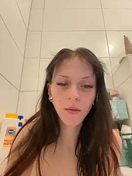 Snapshot of Ciara2004 chatting on November 2025 09:09:01 AM Ciara2004 online show from November 2025 09:09:01 AM