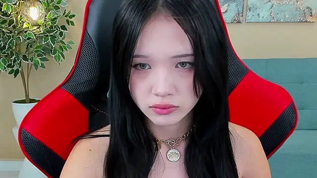 Snapshot of AnneCurtis chatting on February 2025 12:38:02 PM AnneCurtis online show from February 2025 12:38:02 PM