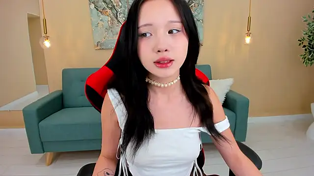 Snapshot of AnneCurtis chatting on March 2025 12:34:01 PM AnneCurtis online show from March 2025 12:34:01 PM