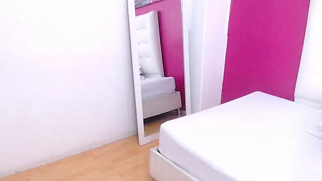 tinyy whore18 online show from January 2025 03:19:01 PM