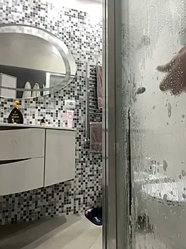 Snapshot of Greeneyes0820 chatting on February 2025 02:13:02 PM Greeneyes0820 online show from February 2025 02:13:02 PM