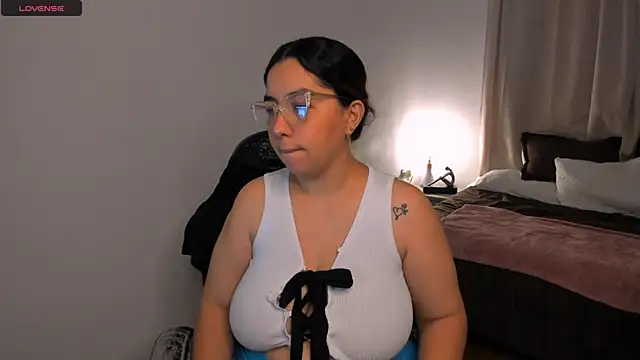 brithany olson25 online show from September 2025 11:00:02 AM