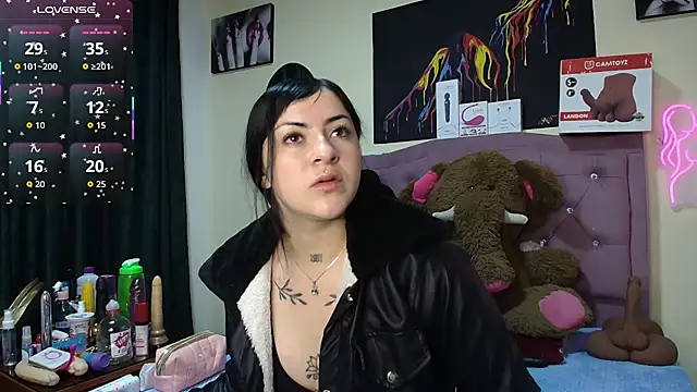 Emmie Hot online show from July 2026 11:46:02 AM