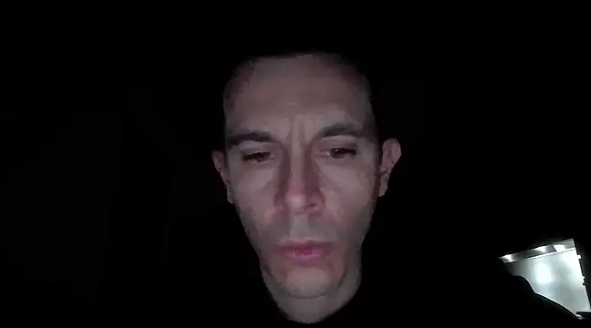 Snapshot of Masterclassyfeet chatting on January 2025 01:32:01 AM Masterclassyfeet online show from January 2025 01:32:01 AM