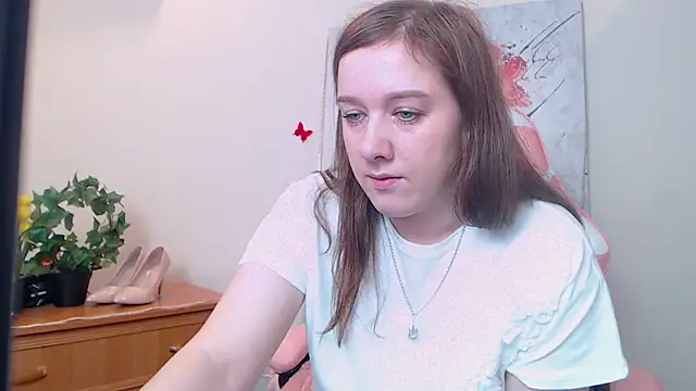 Snapshot of MarthaSimons chatting on April 2026 04:06:01 AM MarthaSimons online show from April 2026 04:06:01 AM