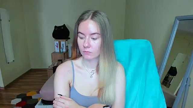 EmilyPaw online show from February 2025 06:37:01 AM