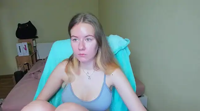 EmilyPaw online show from March 2025 07:37:02 AM