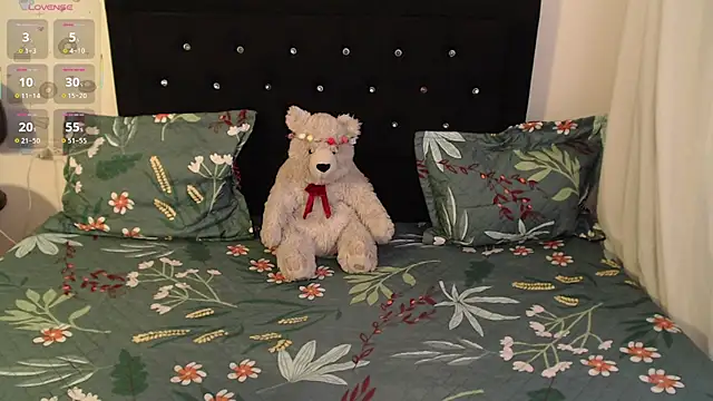 Tina 4 Charlie online show from February 2025 11:43:01 AM