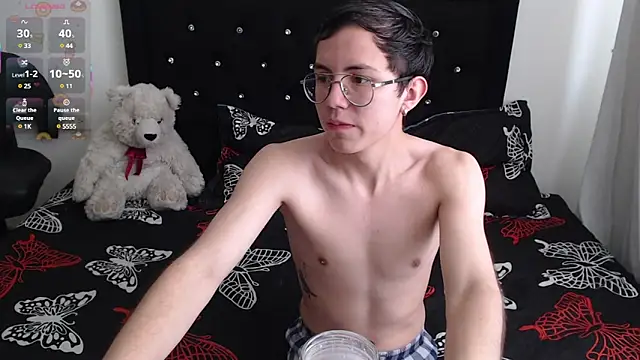 Tina 4 Charlie online show from March 2025 02:12:01 PM