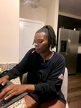 theprettysoles online show from November 2025 02:32:01 AM