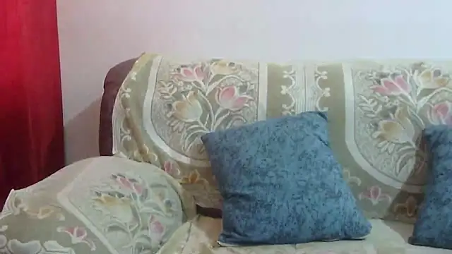 Snapshot of yoursakshi chatting on November 2025 07:31:01 AM yoursakshi online show from November 2025 07:31:01 AM