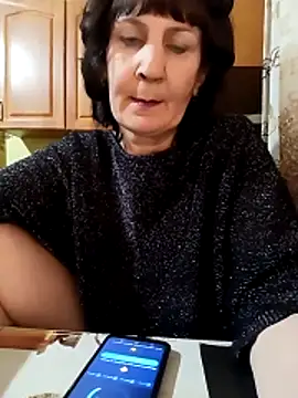 Laura Kiss online show from February 2026 03:48:02 PM