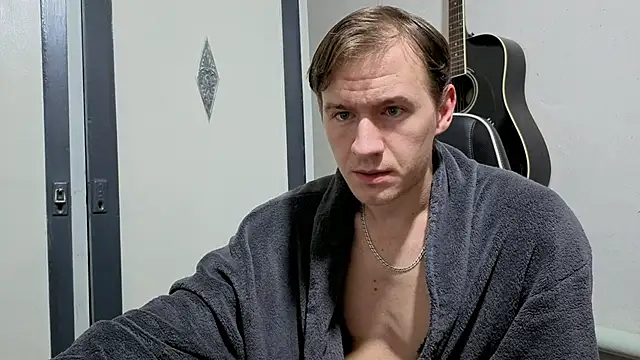 Snapshot of DiMastyzzz chatting on January 2025 01:32:02 AM DiMastyzzz online show from January 2025 01:32:02 AM