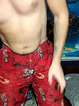 Snapshot of DiMastyzzz chatting on October 2025 10:10:01 PM DiMastyzzz online show from October 2025 10:10:01 PM