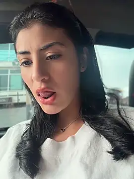 fiorella paris online show from April 2026 10:10:02 PM