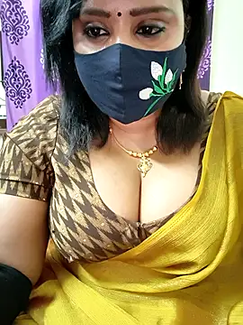 Snapshot of Queenflowerr chatting on November 2025 08:56:01 AM Queenflowerr online show from November 2025 08:56:01 AM