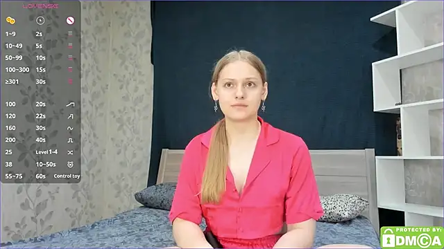 Snapshot of onelovelyalice chatting on February 2025 02:34:02 PM onelovelyalice online show from February 2025 02:34:02 PM