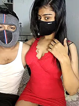 Snapshot of Love-N chatting on November 2025 01:51:02 AM Love-N online show from November 2025 01:51:02 AM