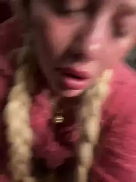 Snapshot of blissdimicco chatting on March 2025 06:00:02 PM blissdimicco online show from March 2025 06:00:02 PM