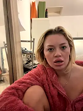 Snapshot of blissdimicco chatting on December 2025 10:46:02 AM blissdimicco online show from December 2025 10:46:02 AM