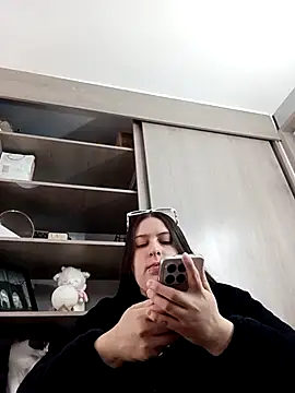 ary-cooper online show from November 2025 07:39:02 PM