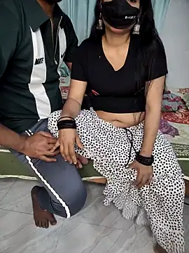 Hot honey77 online show from February 2026 03:32:01 PM
