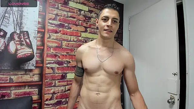 Snapshot of Frank_Millers chatting on January 2025 11:14:02 PM Frank Millers online show from January 2025 11:14:02 PM