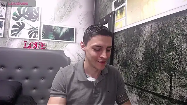 Snapshot of Frank_Millers chatting on February 2025 11:32:02 AM Frank Millers online show from February 2025 11:32:02 AM