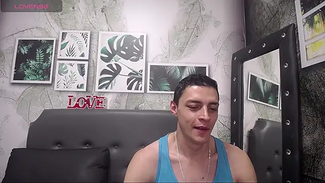 Snapshot of Frank_Millers chatting on February 2025 11:53:01 PM Frank Millers online show from February 2025 11:53:01 PM