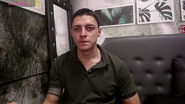 Snapshot of Frank_Millers chatting on February 2025 09:36:01 PM Frank Millers online show from February 2025 09:36:01 PM