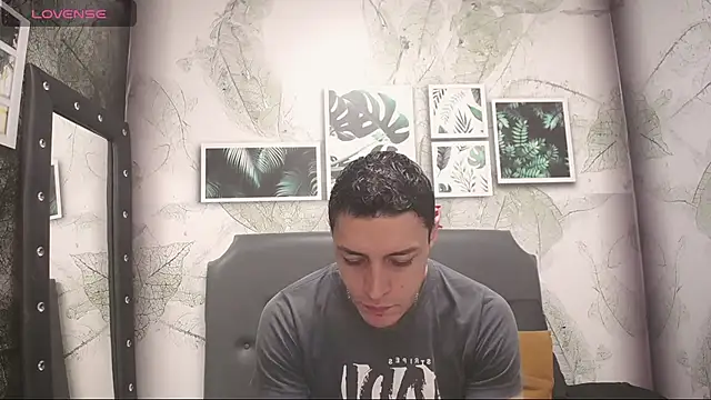 Snapshot of Frank_Millers chatting on March 2025 03:06:01 PM Frank Millers online show from March 2025 03:06:01 PM