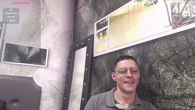 Snapshot of Frank_Millers chatting on March 2025 07:24:02 PM Frank Millers online show from March 2025 07:24:02 PM