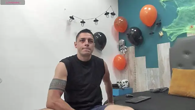 Snapshot of Frank_Millers chatting on October 2025 07:46:02 PM Frank Millers online show from October 2025 07:46:02 PM