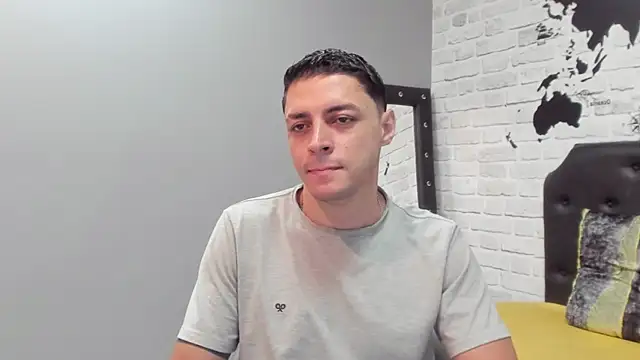 Snapshot of Frank_Millers chatting on November 2025 07:56:02 PM Frank Millers online show from November 2025 07:56:02 PM