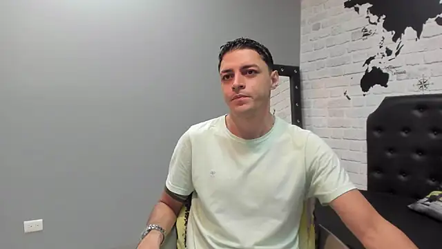 Snapshot of Frank_Millers chatting on November 2025 04:13:02 PM Frank Millers online show from November 2025 04:13:02 PM