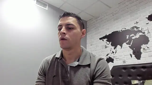 Snapshot of Frank_Millers chatting on December 2025 06:59:02 PM Frank Millers online show from December 2025 06:59:02 PM