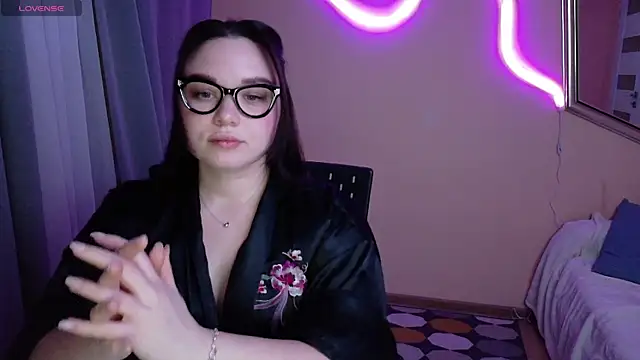 Snapshot of Angel_A008 chatting on January 2025 09:32:01 PM Angel A008 online show from January 2025 09:32:01 PM