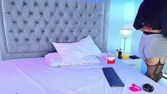 Snapshot of Charlotte_ethan chatting on January 2025 10:29:02 AM Charlotte ethan online show from January 2025 10:29:02 AM