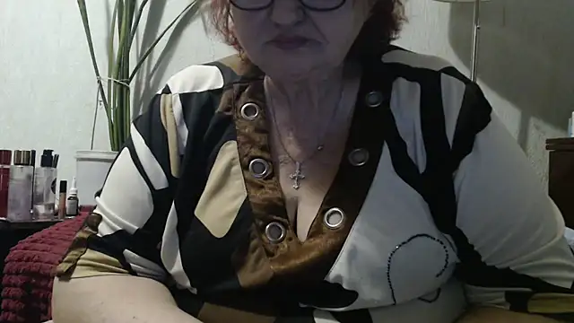 DeniseeRosea online show from April 2026 06:35:01 PM