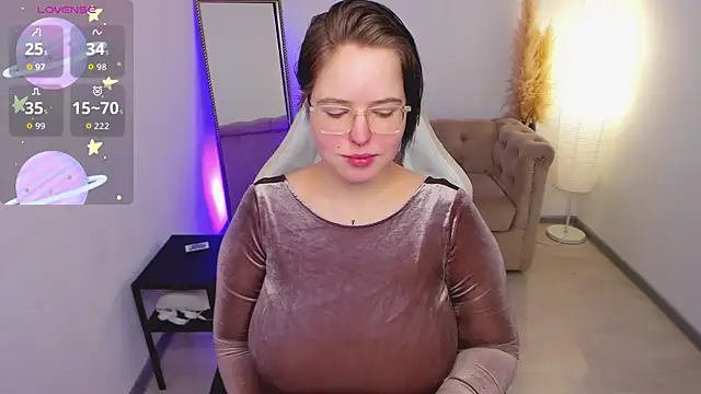 Manic pixie  online show from March 2026 04:10:01 PM