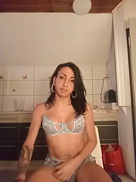 PiccolaDany online show from November 2025 05:39:01 AM