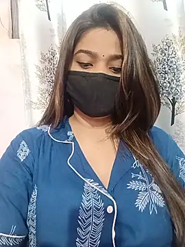 Snapshot of Simran-001 chatting on June 2026 12:31:01 PM Simran-001 online show from June 2026 12:31:01 PM
