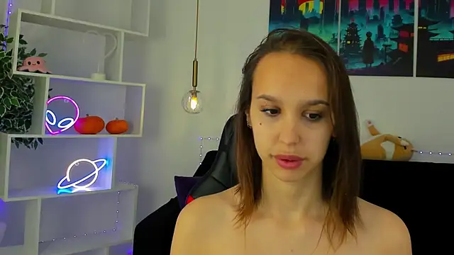 SandraTucker online show from October 2025 03:03:02 AM