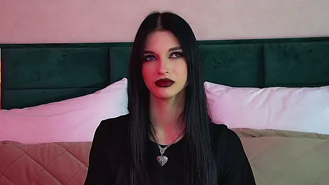 Snapshot of BeverlyMost chatting on November 2025 07:11:02 AM BeverlyMost online show from November 2025 07:11:02 AM