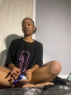 Snapshot of Meerawantsyou chatting on February 2025 02:40:01 AM Meerawantsyou online show from February 2025 02:40:01 AM