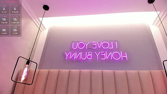 Naomymonroe  online show from July 2026 10:21:02 AM