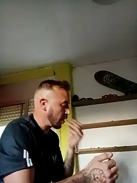 Snapshot of wapo100x100 chatting on October 2025 04:49:01 PM wapo100x100 online show from October 2025 04:49:01 PM