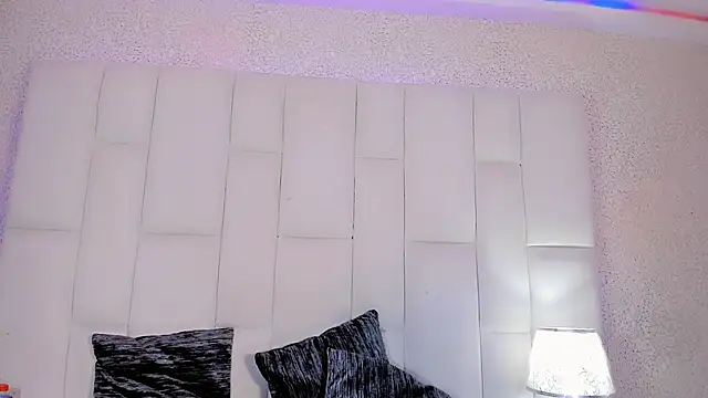 Angeles Busst online show from October 2025 08:49:02 PM